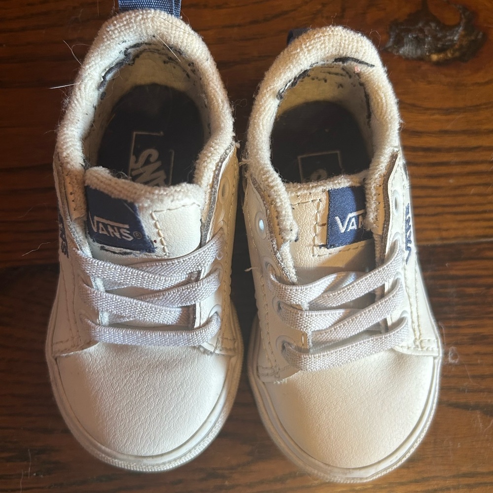 Vans Kids Shoes in White and Blue
